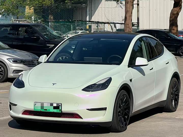 Фото 2 - Tesla Model Y