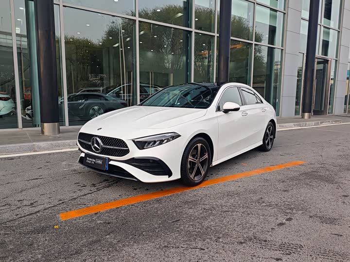 Фото 1 - Mercedes-Benz A-Class