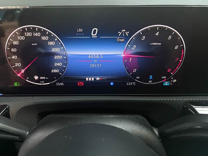 Фото 8 - Mercedes-Benz A-Class