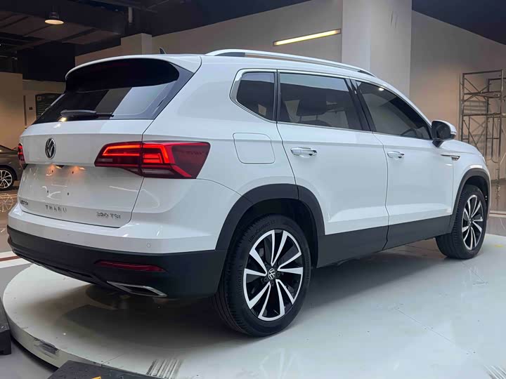 Фото 5 - Volkswagen Tharu