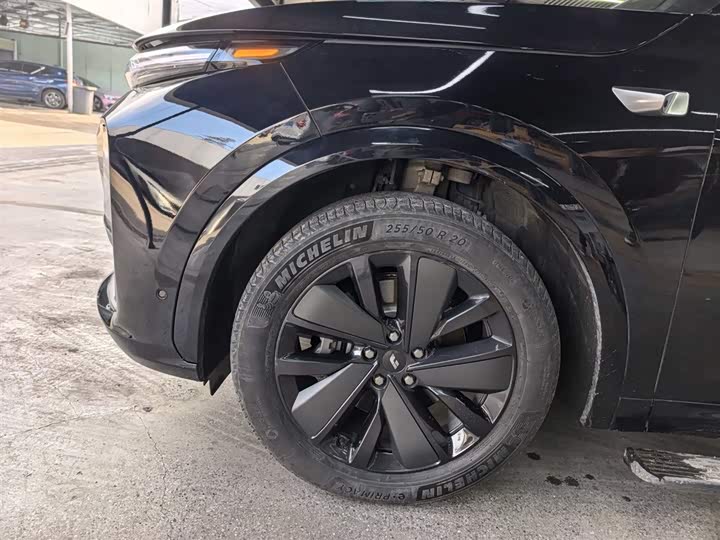 Фото 8 - LiXiang L7