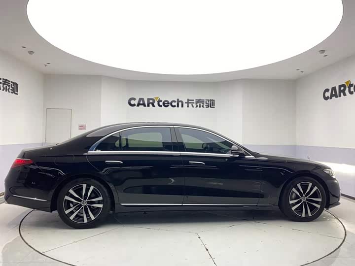 Фото 4 - Mercedes-Benz S-Class