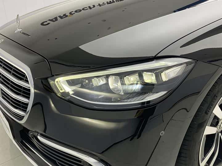 Фото 9 - Mercedes-Benz S-Class