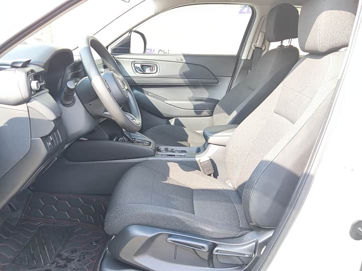 Фото 6 - Honda Vezel