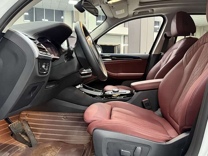 Фото 7 - BMW iX3