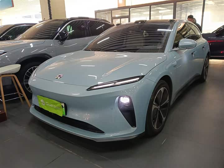 Фото 1 - Nio ET5T