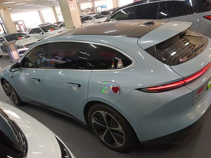 Фото 5 - Nio ET5T