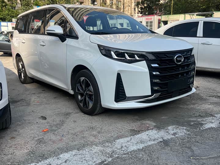 Фото 1 - GAC Trumpchi M6