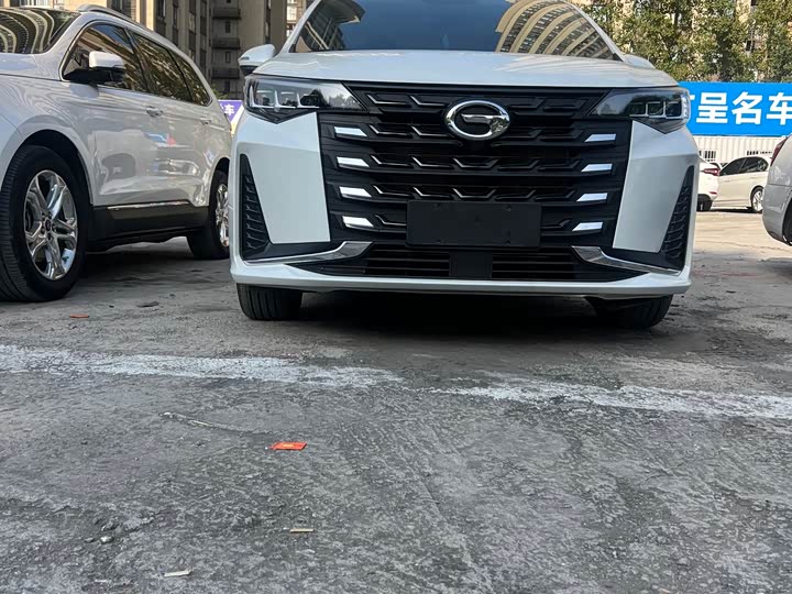 Фото 2 - GAC Trumpchi M6