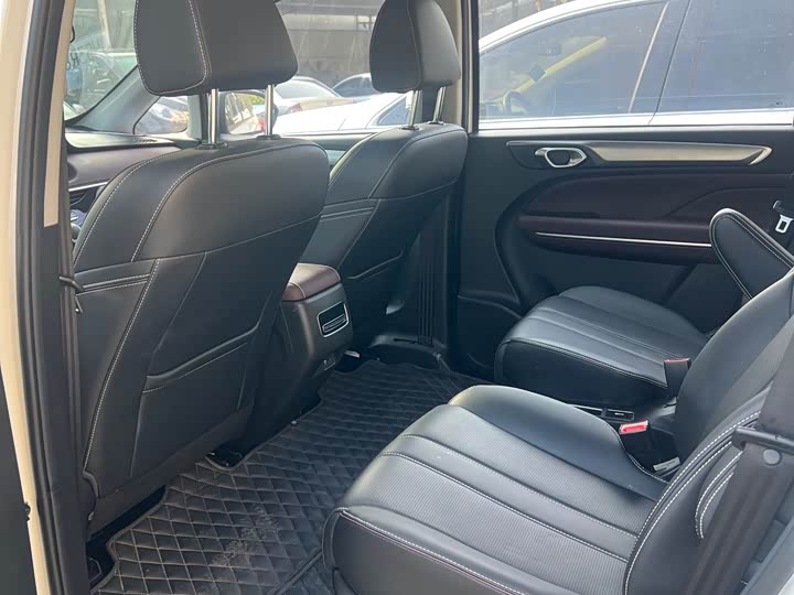 Фото 5 - GAC Trumpchi M6