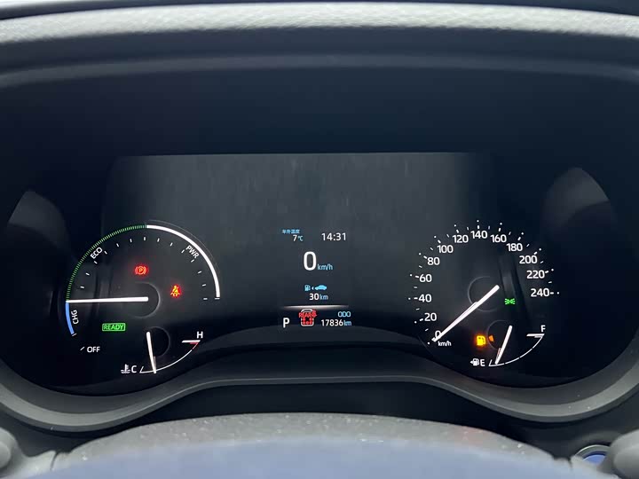 Фото 9 - Toyota Granvia