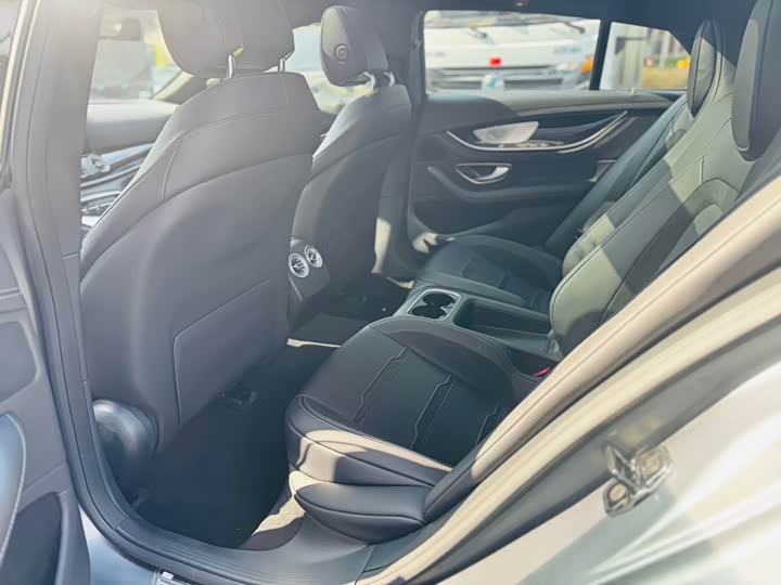 Фото 5 - Mercedes-Benz AMG GT