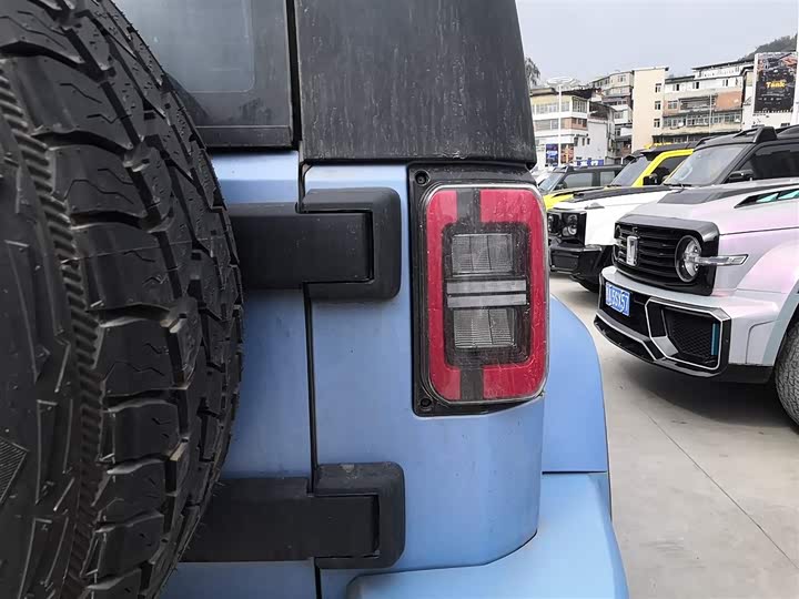 Фото 8 - BAIC Beijing BJ40