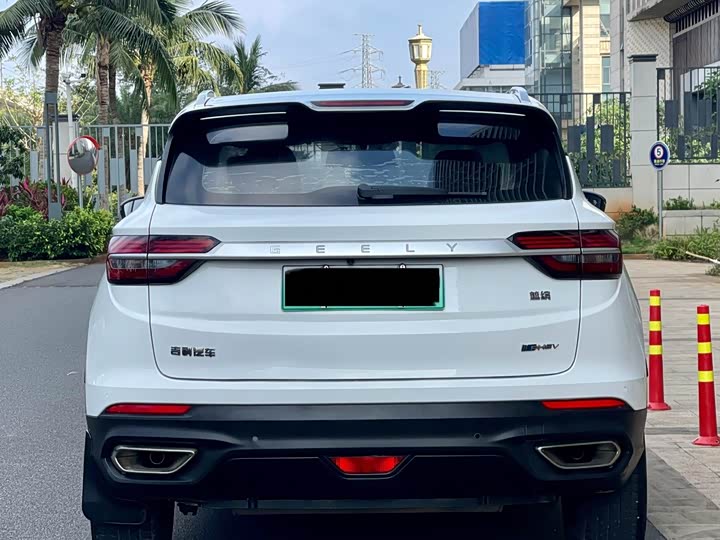 Фото 8 - Geely Coolray Hybrid