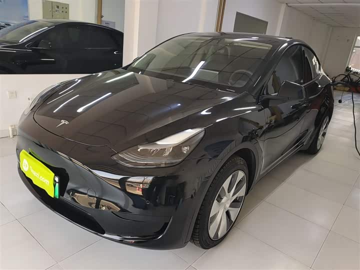 Фото 1 - Tesla Model Y