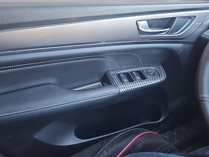 Фото 7 - Haval M6