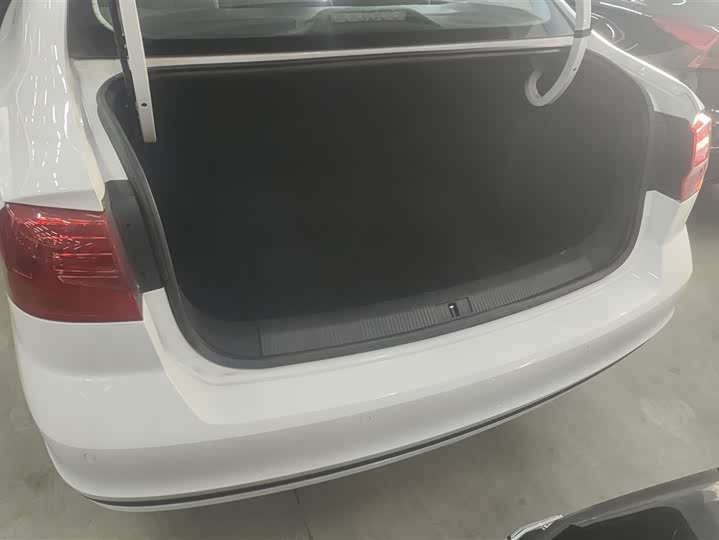 Фото 4 - Volkswagen Bora