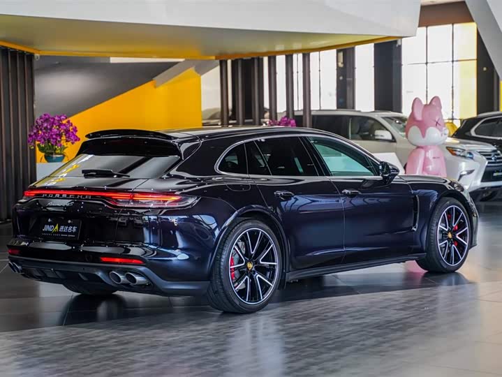 Фото 4 - Porsche Panamera