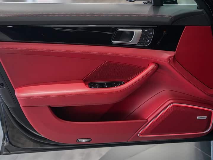 Фото 9 - Porsche Panamera