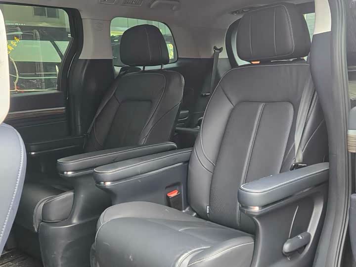 Фото 5 - GAC Trumpchi M8