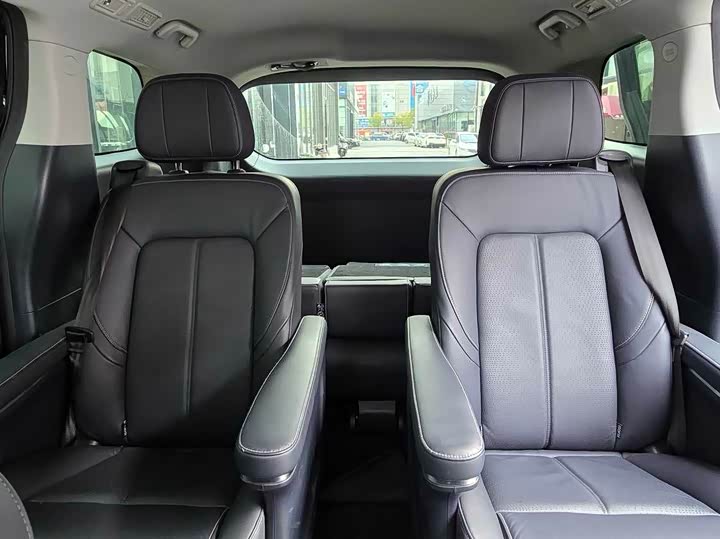 Фото 6 - GAC Trumpchi M8