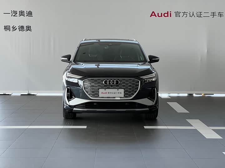 Фото 2 - Audi Q4 e-tron