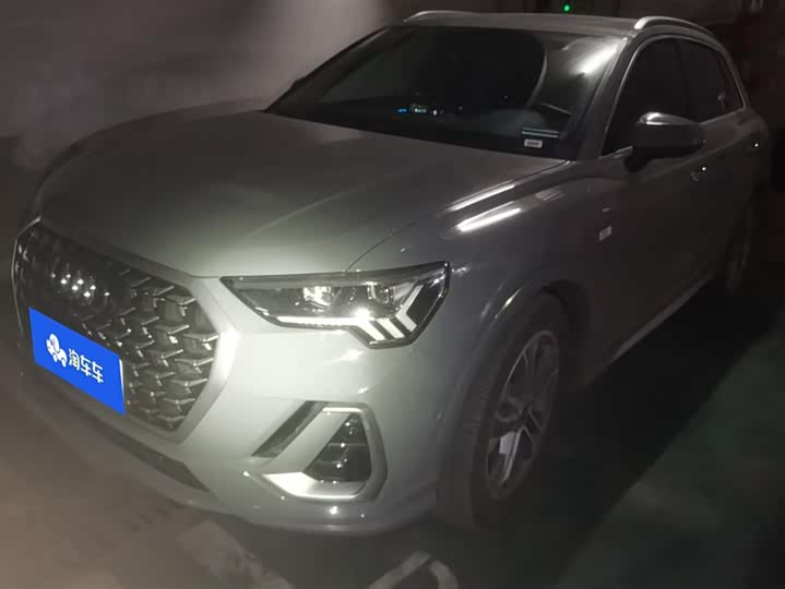 Фото 1 - Audi Q3