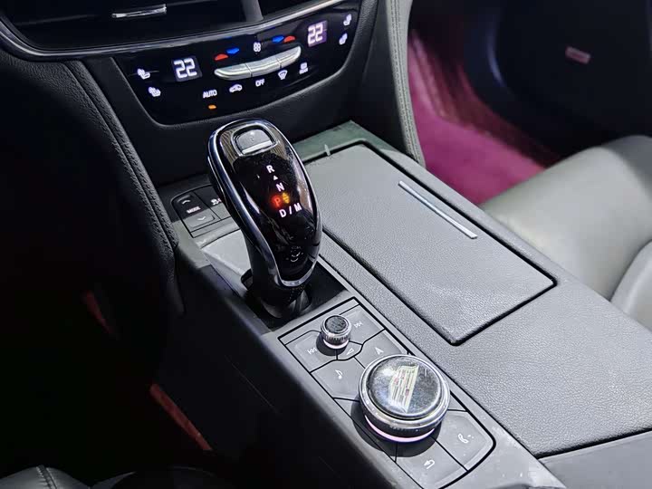 Фото 6 - Cadillac CT6