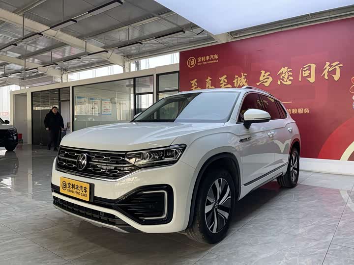 Фото 1 - Volkswagen Tayron GTE Hybrid