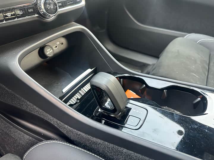 Фото 7 - Volvo XC40 EV