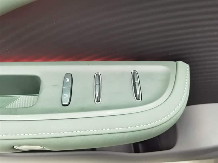 Фото 9 - Nissan N7