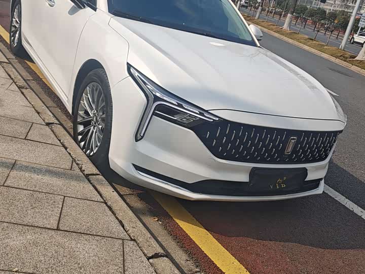 Фото 6 - Bestune B70