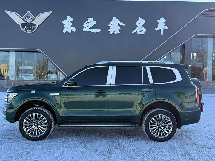 Фото 5 - Tank 500 Hybrid