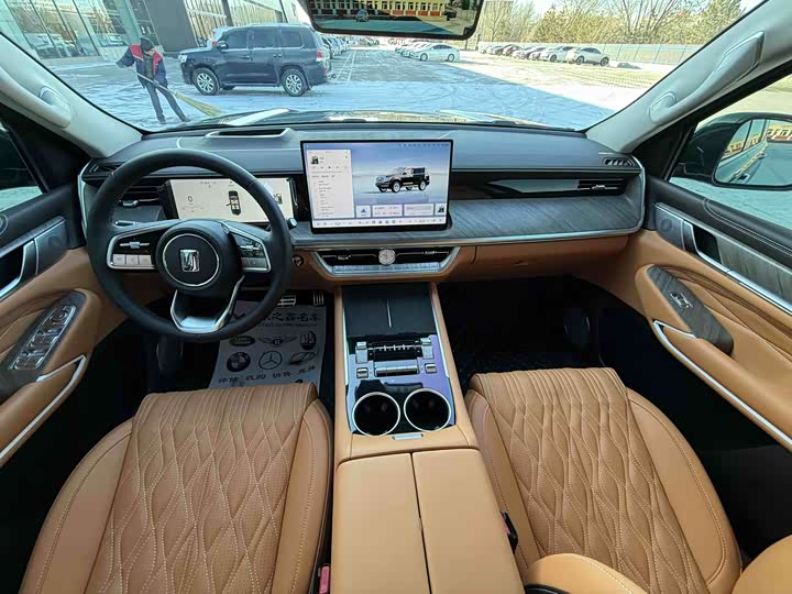 Фото 9 - Tank 500 Hybrid