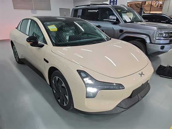 Фото 4 - XPeng Mona M03