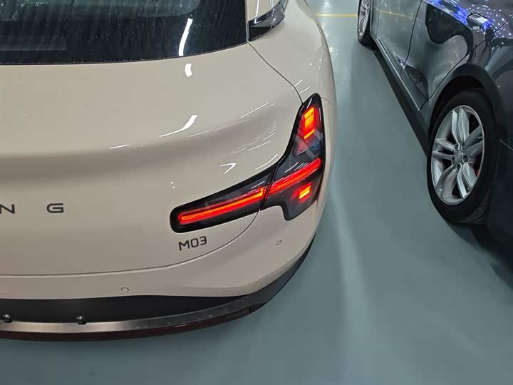 Фото 8 - XPeng Mona M03