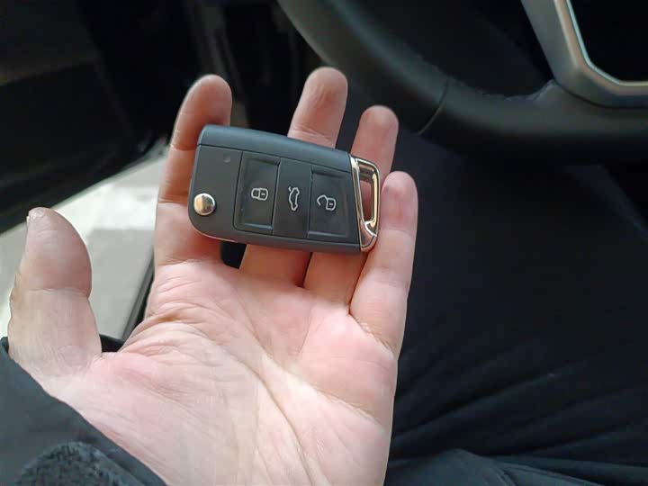 Фото 9 - Volkswagen Lavida