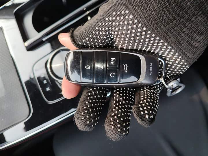 Фото 9 - GAC Aion V