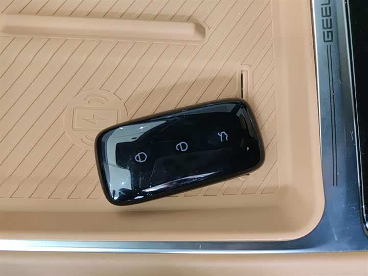 Фото 9 - Geely Galaxy Starship 7