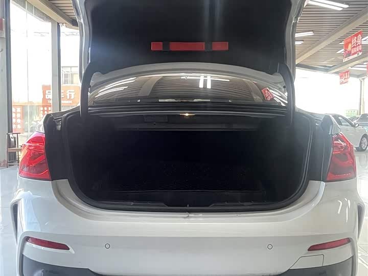 Фото 5 - BMW 1 Series