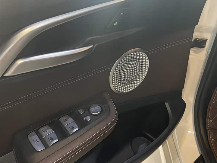 Фото 9 - BMW 1 Series