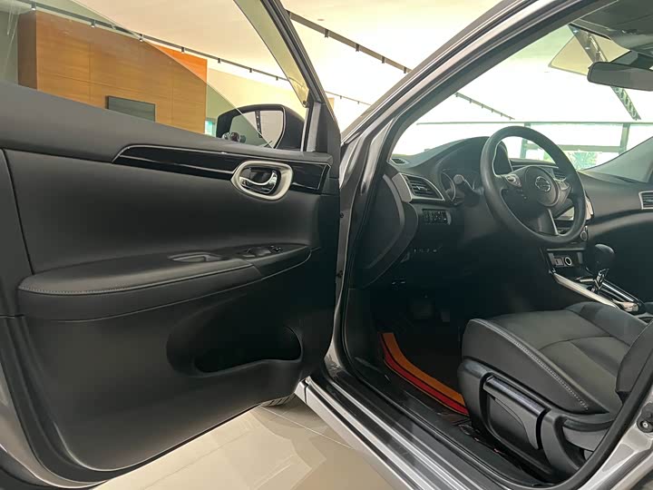 Фото 4 - Nissan Sylphy