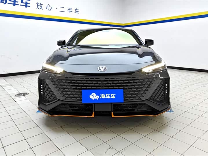 Фото 2 - Changan UNI-V