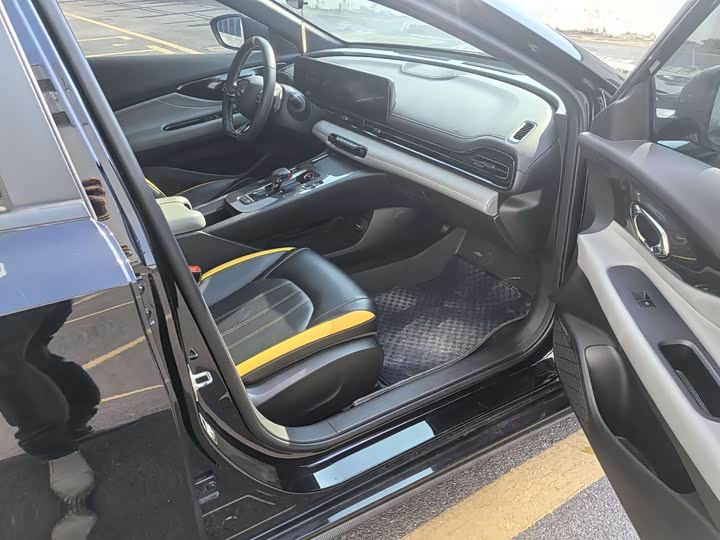 Фото 4 - GAC Trumpchi Empow R