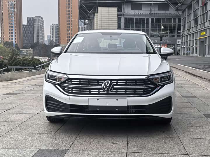 Фото 2 - Volkswagen Sagitar L