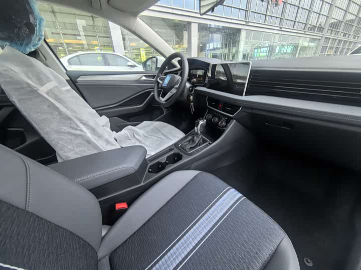 Фото 7 - Volkswagen Sagitar L