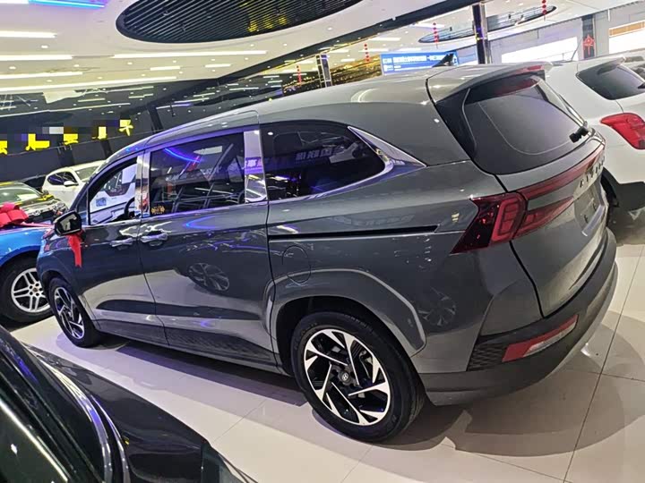 Фото 5 - Hyundai Custo