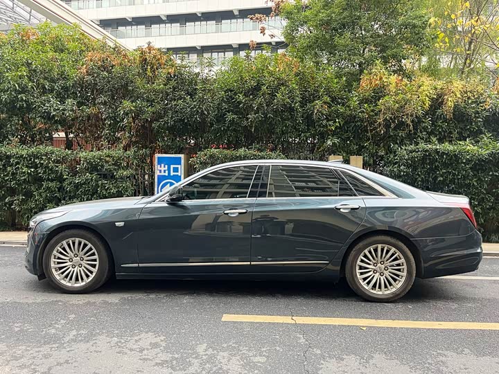 Фото 7 - Cadillac CT6