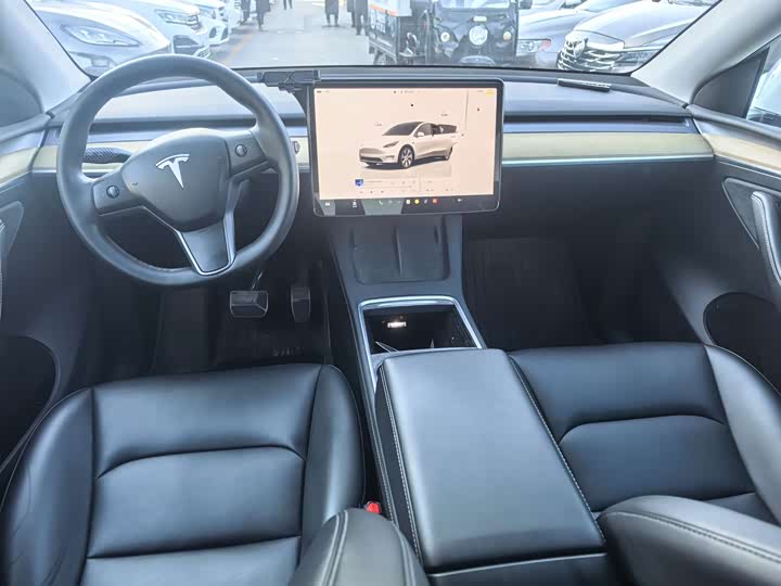 Фото 4 - Tesla Model Y