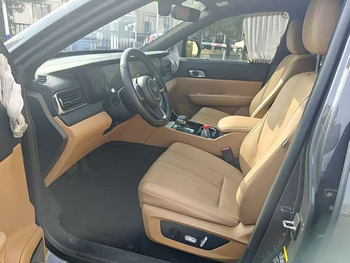 Фото 7 - LiXiang One